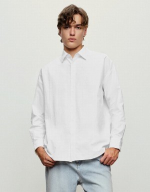 Urban Revivo Drop Shoulder Sleeve Loose Men's Shirts White | AOG716BD