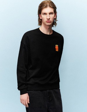 Urban Revivo Embossed Crew Neck Men's Sweatshirts Black | QQT274IK