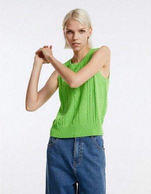 Urban Revivo Knitted Women's Tank Top Green | DCK5763GD