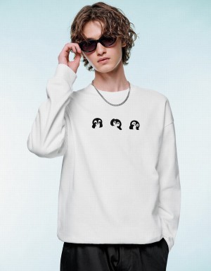 Urban Revivo Penguins Printed Crew Neck Men's Sweatshirts White | BXY4085MQ