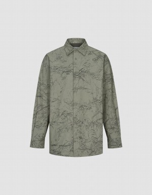 Urban Revivo Printed Straight Oversized Men's Shirts Green | ZOO9443OO