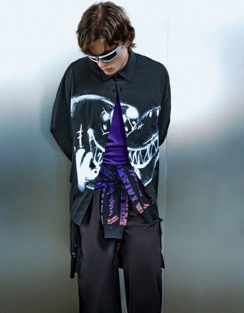 Urban Revivo Cartoon Printed Oversized Men's Shirts Black | LDP7257NK