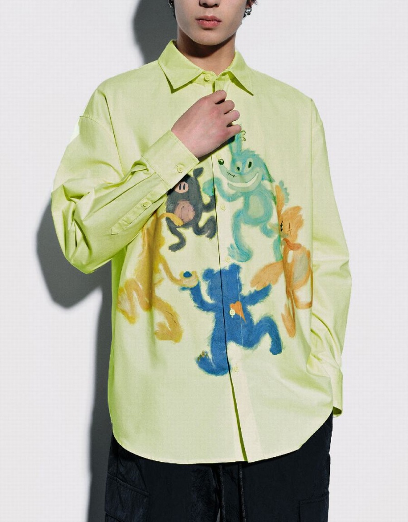 Urban Revivo Cartoon Printed Oversized Men's Shirts Green | HGY2870SJ