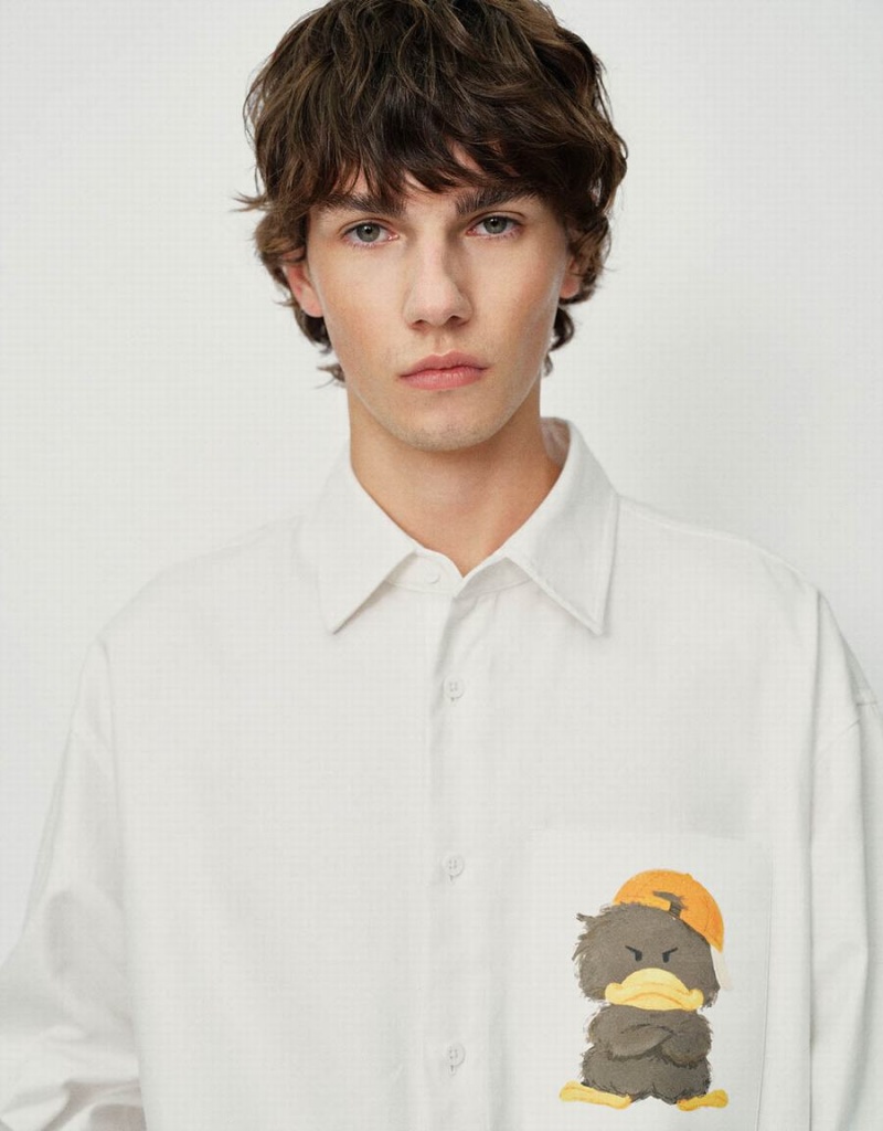 Urban Revivo Duck Printed Oversized Men's Shirts White | LUR1212NT