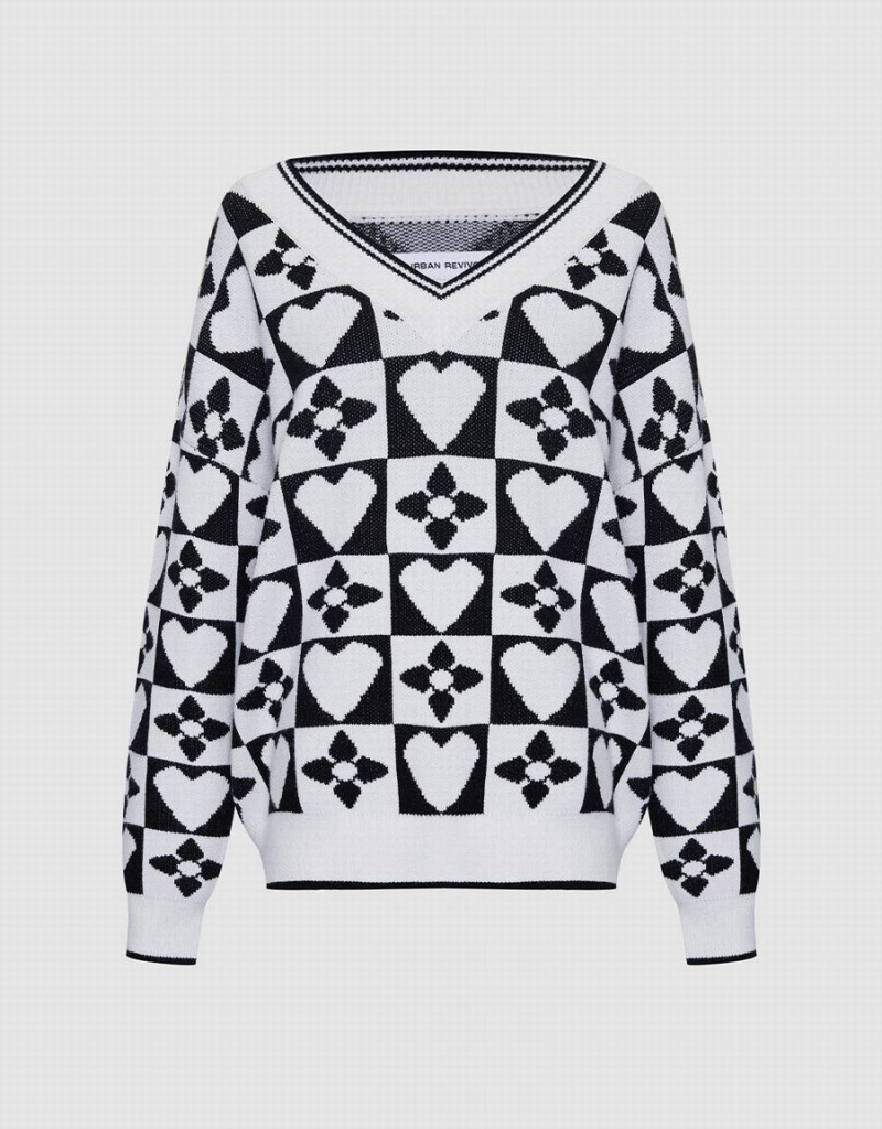 Urban Revivo Heart & Checkered Pattern Women\'s Sweaters Grey | VKQ8710TX