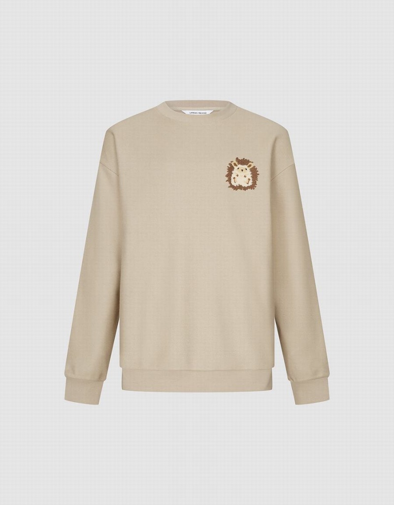 Urban Revivo Hedgehog Embroidered Crew Neck Men's Sweatshirts Khaki | UNC9963ZV