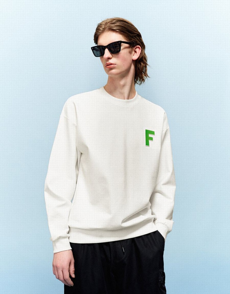 Urban Revivo Letter Embossed Crew Neck Men's Sweatshirts White | RKT3994RY