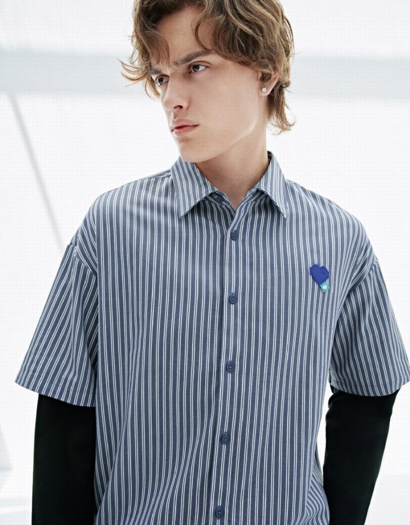 Urban Revivo Striped Loose Men's Shirts Blue | CKQ3618RZ